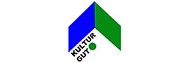 Logo aus zwei in Form eines Daches zusammengesetzten Trapezen, Beschriftung "KULTUR GUT" mit grafischem Punkt